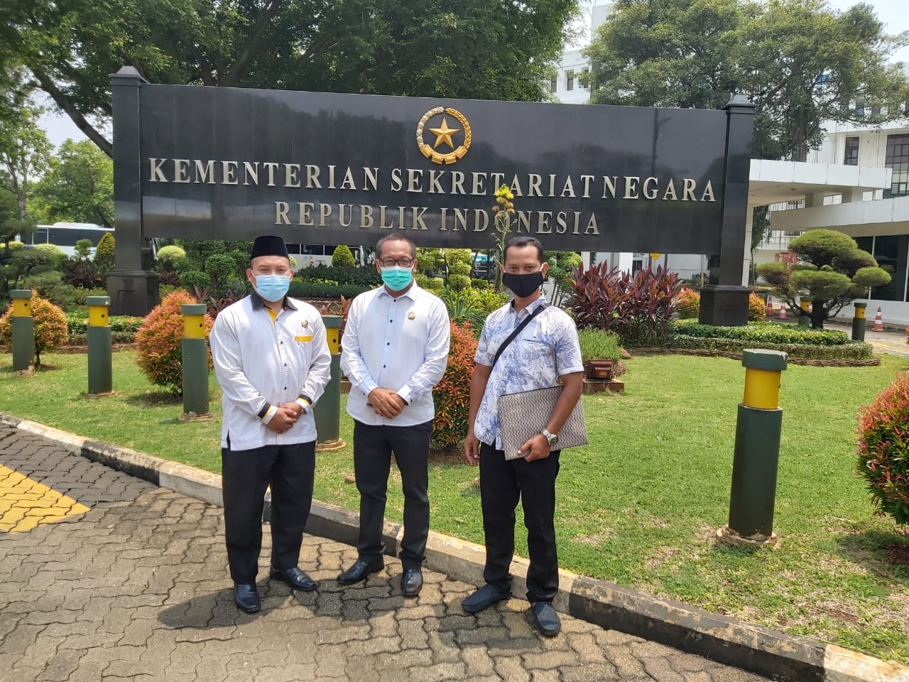 2 Anggota DPRD Binjai Berangkat Antarkan Aspirasi Mahasiswa Ke Sekjen DPR RI dan Sekretariat Kabinet RI