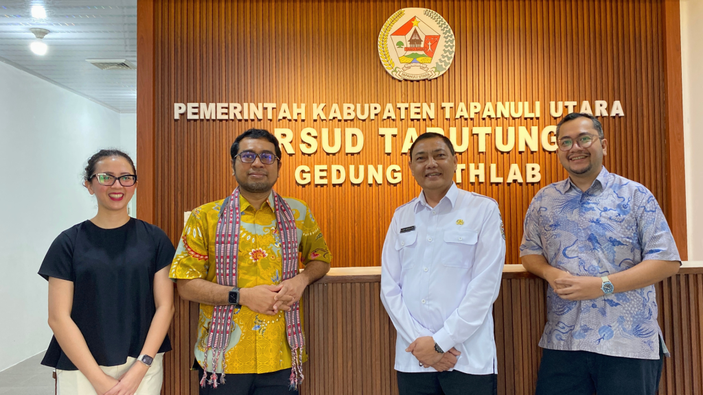 2-RSUD-Tarutung-termasuk-salah-satu-RSUD-yang-mendapat-bantuan-alat-kesehatan-cathlab-melalui-program-SIHREN-Strengthening-Indonesias-Healthcare-Refferal-Network-dalam-Transformasi-Kesehatan-1024x576 Visitasi Pengampuan KJSU, RS Adam Malik Dorong RSUD Tingkatkan Kualitas Layanan