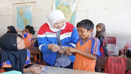 Pertamina Patra Niaga Perkuat Edukasi Lingkungan Melalui Program SEKAR di Kawasan Pesisir Medan