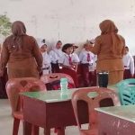 Hari Pertama Sekolah