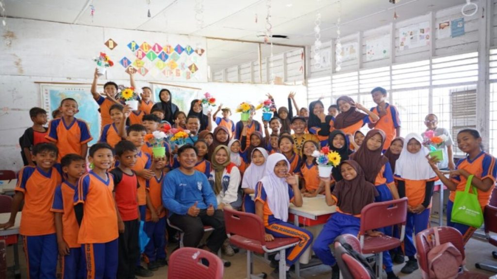 Pertamina Patra Niaga Perkuat Edukasi Lingkungan Melalui Program SEKAR di Kawasan Pesisir Medan