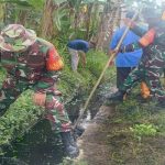 Sambut HUT Kemerdekaan RI, Koramil 0201-11/MD Bersama Forkopimcam Gelar Gotong Royong Bersihkan Lingkungan