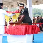 Dandim 0206/Dairi Pimpin Upacara Penurunan Bendera HUT ke-81 RI di Pakpak Bharat