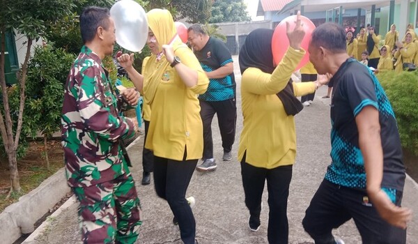 Persit KCK Ranting XVII Koramil 0201-16/TM Gelar Beragam Perlombaan