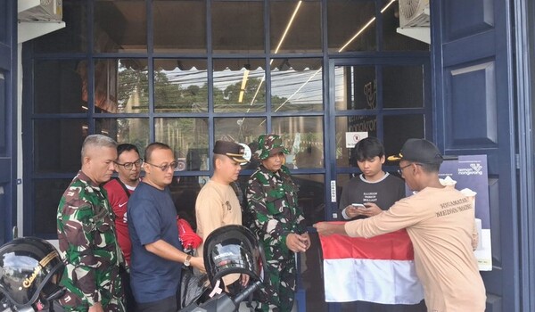 Meriahkan HUT Ke-81 RI, Koramil 0201-05/MB Galakkan Gotong Royong dan Penghijauan