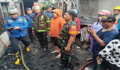 Tiga Rumah Warga di Medan Terbakar