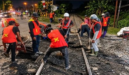 KAI Divre I Sumut Perbaiki Geometri Jalan Rel di Pagar Jati