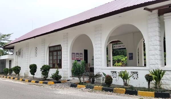 Stasiun Lidah Tanah