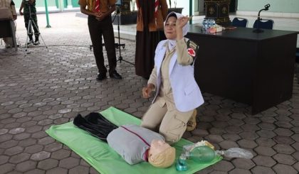 Kodim 0206/Dairi Bekali Pelajar Keterampilan Bantuan Hidup Dasar