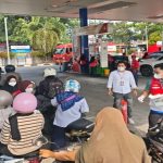 Pertamina Patra Niaga Sumbagut Pantau Dampak Karhutla, Salurkan Bantuan di Padang