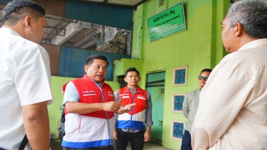 Komisaris Pertamina Patra Niaga Panel Barus Tinjau Agen LPG di Batam, Dukung Kesiapan Penyaluran LPG Bersubsidi untuk KDKMP
