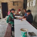 Perkuat Kemanunggalan TNI dan Rakyat, Babinsa Koramil 14/PB Aktif Komsos di Deli Serdang