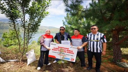 Pertamina Patra Niaga Regional Sumatera Bagian Utara Saluran Bantuan Sektor Lingkungan Untuk Kelestarian Alam Di Bukit Sibea-Bea Yang Berada Di Kawasan Danau Toba