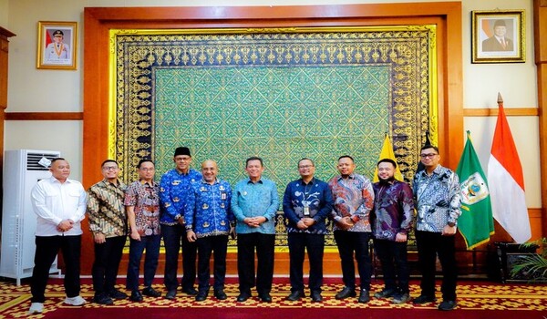 Pertamina Patra Niaga Regional Sumbagut dan Gubernur Kepulauan Riau Eratkan Sinergi untuk Kelancaran Energi Kepulauan