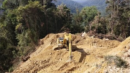 Alat Berat Mulai Mengaum di Sibongkaras
