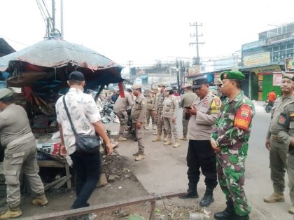Penertiban Pedagang Kaki Lima di Rengas Pulau